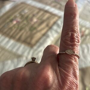 Eye Design Ring approximately 7.75